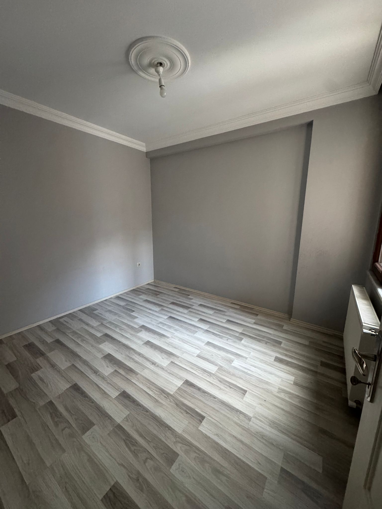 MABEL'DEN MERKEZİ KONUMDA GENİŞ FIRSAT 3+1 DOĞALGAZLI DAİRE